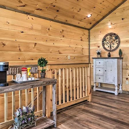Modern Cabin With Hot Tub And Game Room In Gatlinburg! Exterior foto