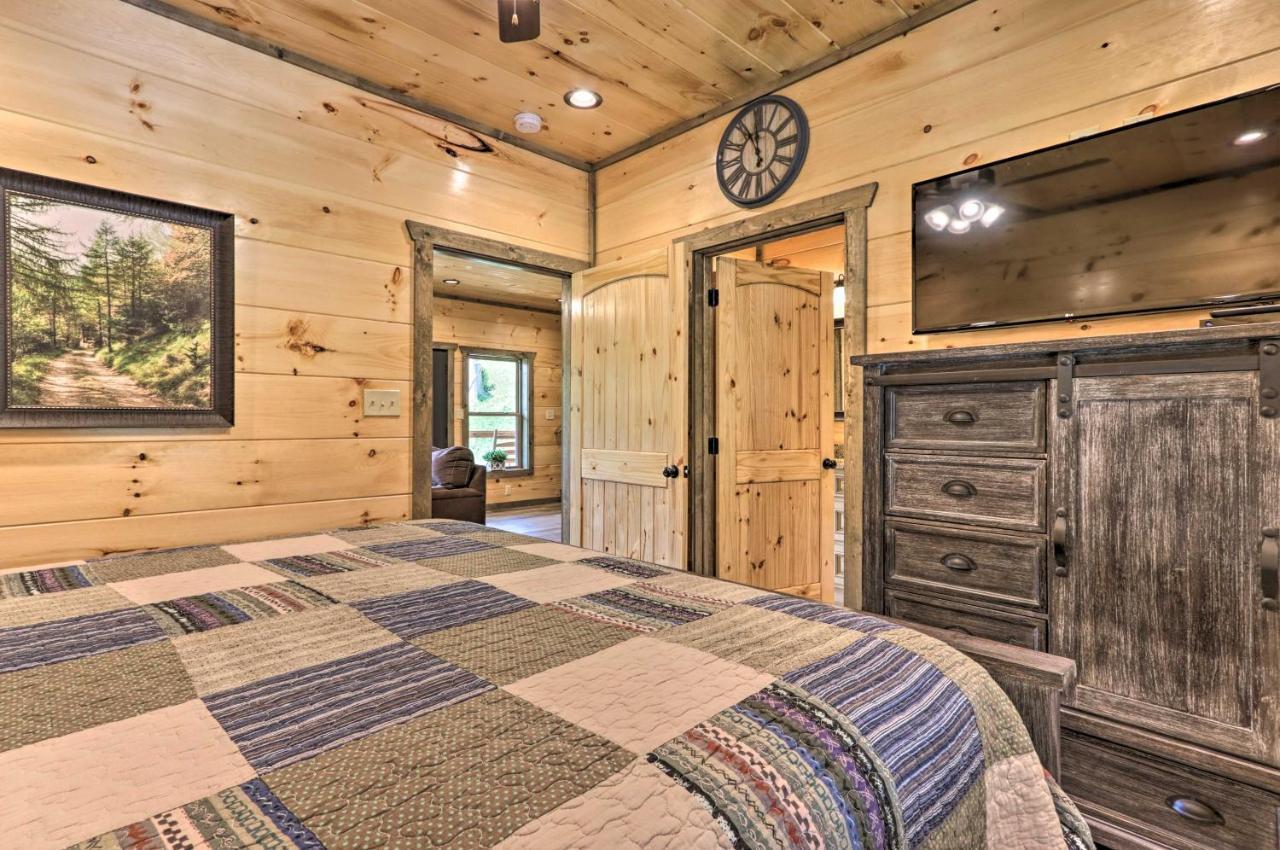 Modern Cabin With Hot Tub And Game Room In Gatlinburg! Exterior foto